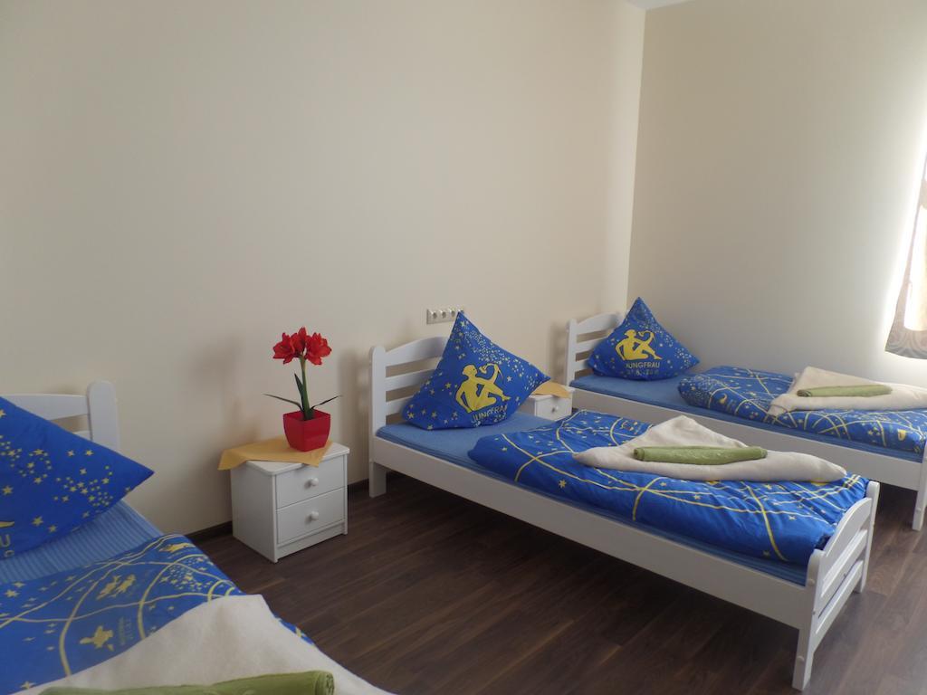 Happy Hotel Riga Room photo